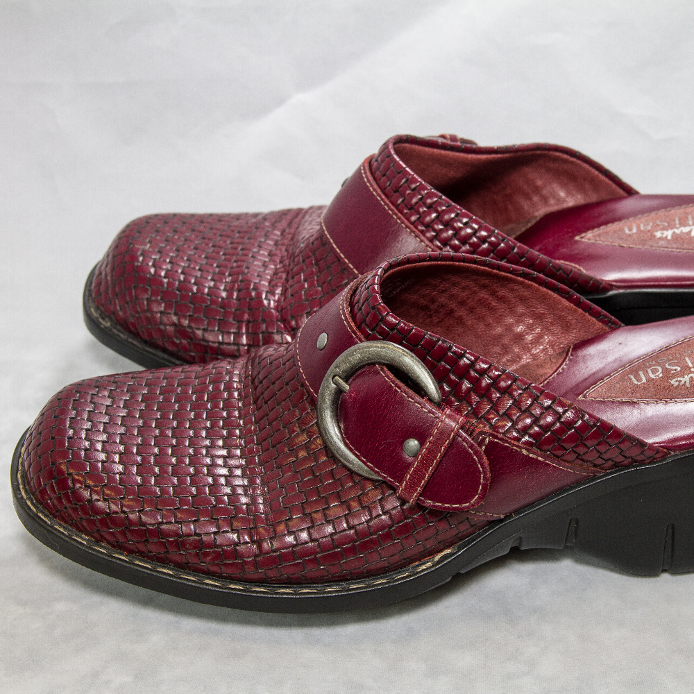 ** Clarks Artison Collection Size 7M Wedge Slides